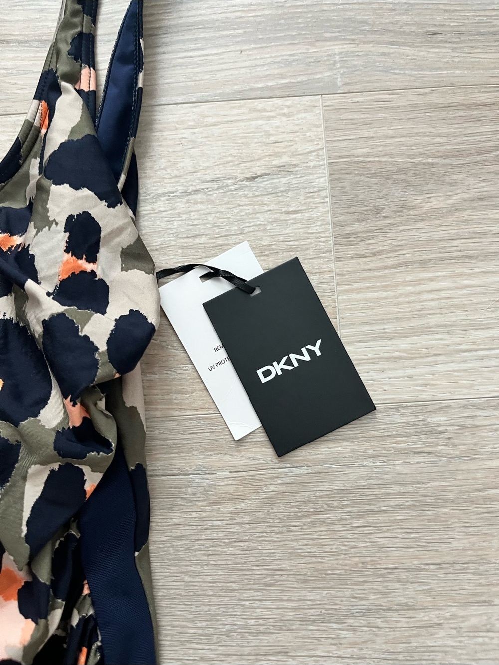 NWT DKNY Women’s Leopard-Print One-Piece Swimsuit in Navy, Tan & Peach - Size 12 - Picture 2 of 10